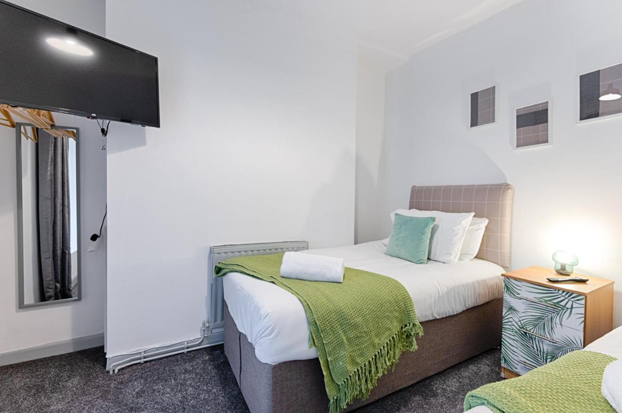City Centre, Parking, Smart Tv'S In All Rooms Swansea Extérieur photo