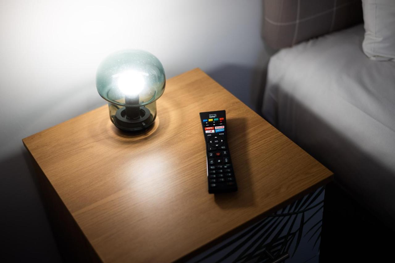 City Centre, Parking, Smart Tv'S In All Rooms Swansea Extérieur photo